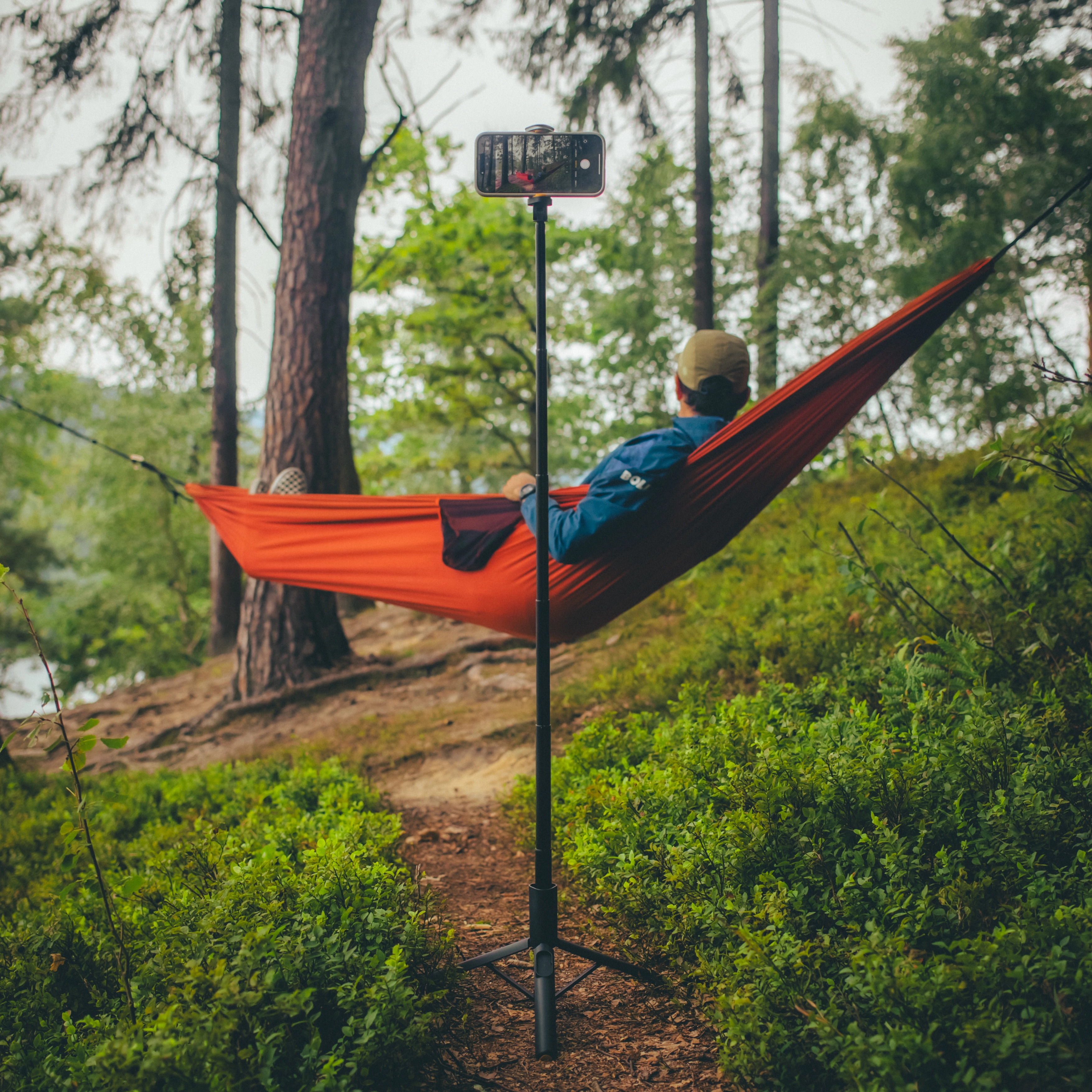 Selfie Stick Pro w trybie statywu — stabilne nóżki