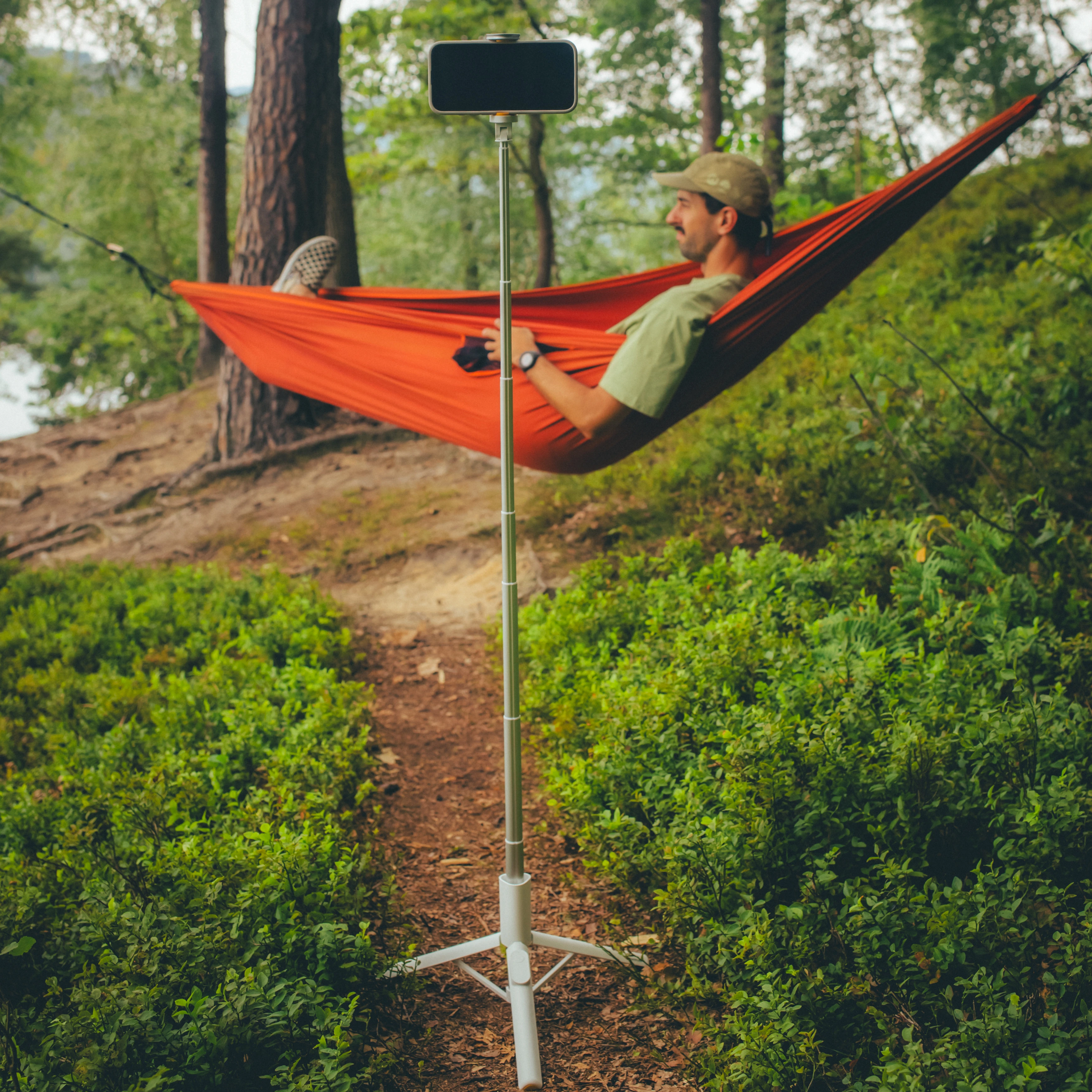 Selfie Stick Pro w trybie statywu — stabilne nóżki