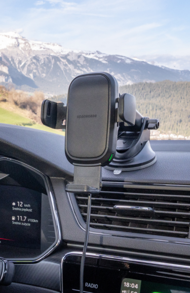Uchwyt samochodowy do telefonu Spacecase – idealny na każdą podróż